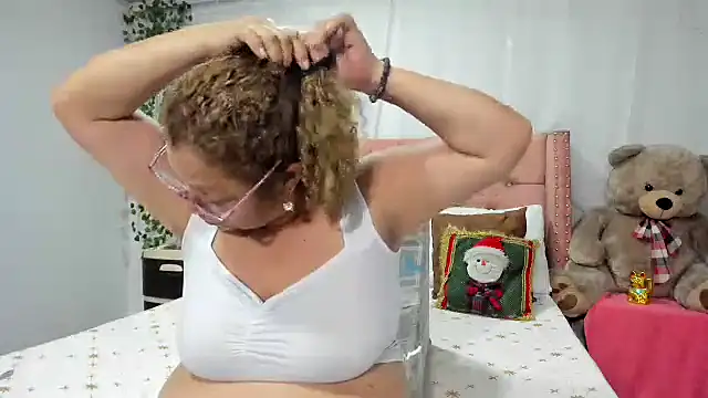 victoriaborunys online show from November 25, 3:20 am