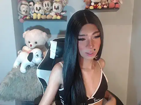 Yourasianbabyemma online show from October 29, 4:20 pm