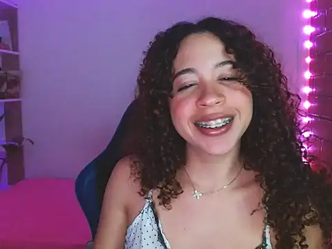 Medussa3033 online show from March 8, 6:28 am