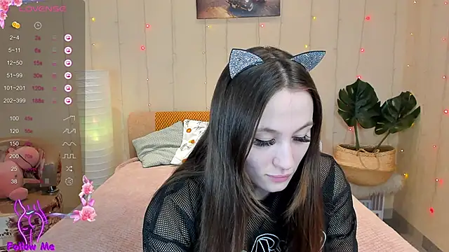 honeybuns lizzy online show from February 5, 1:03 pm