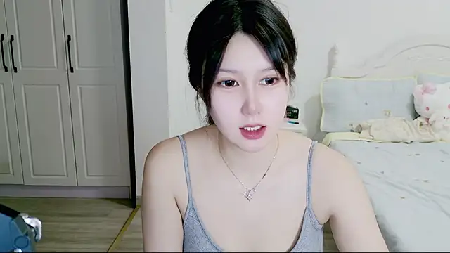 The icy moon online show from June 8, 12:28 pm