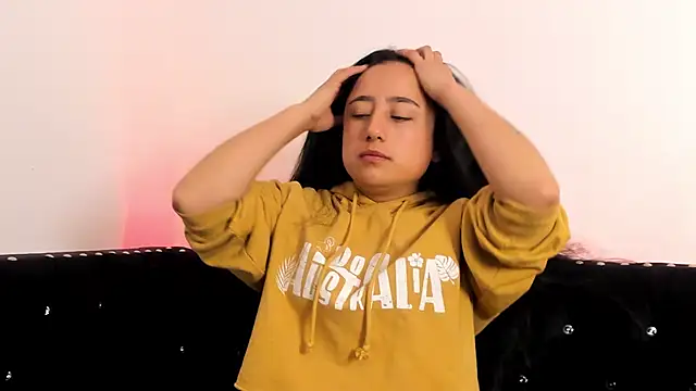 Samanta Fischer online show from November 26, 11:11 am