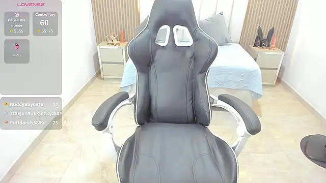 Aziz daud online show from April 23, 7:05 pm