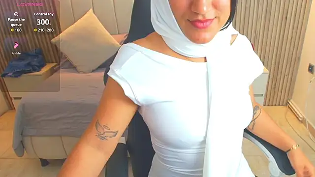 Aziz daud online show from October 17, 2:31 pm