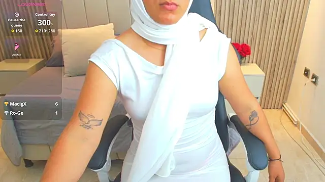 Aziz daud online show from October 18, 2:42 pm