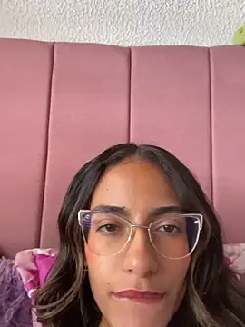 elegant  rouse online show from December 13, 8:04 pm