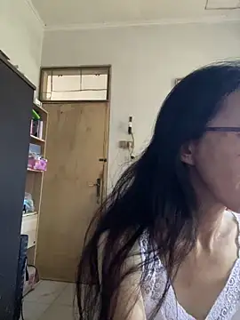 princessD077 online show from October 18, 6:38 am