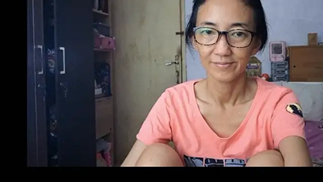 princessD077 online show from April 1, 5:21 pm