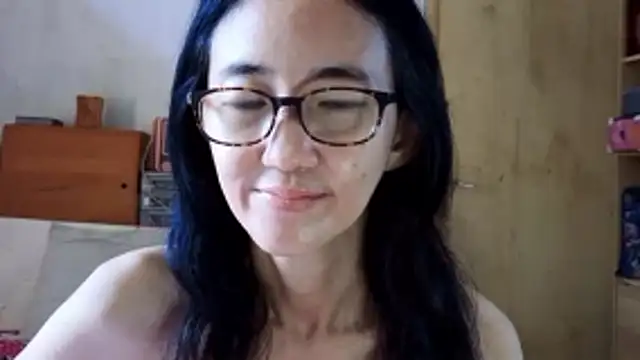 princessD077 online show from April 17, 3:52 am