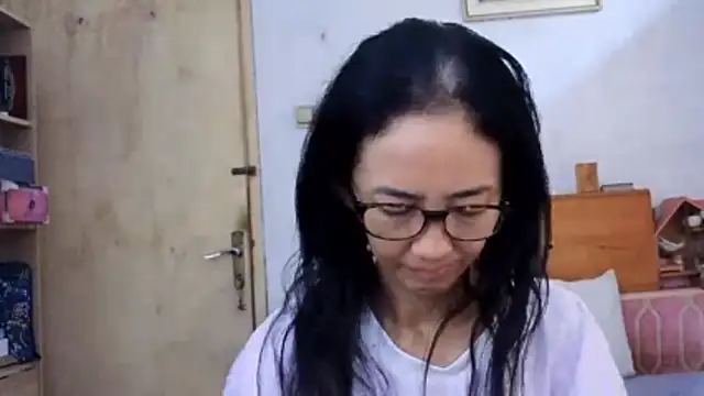 princessD077 online show from March 29, 1:48 am