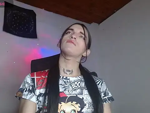 Scarlett crastrawberry online show from June 2, 2:12 am