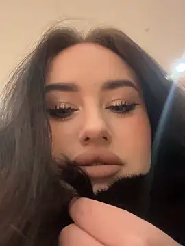 KiraSunshine online show from December 19, 4:16 am