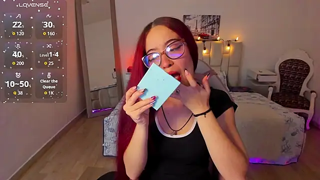 Amaraa couper1 online show from November 18, 3:07 am