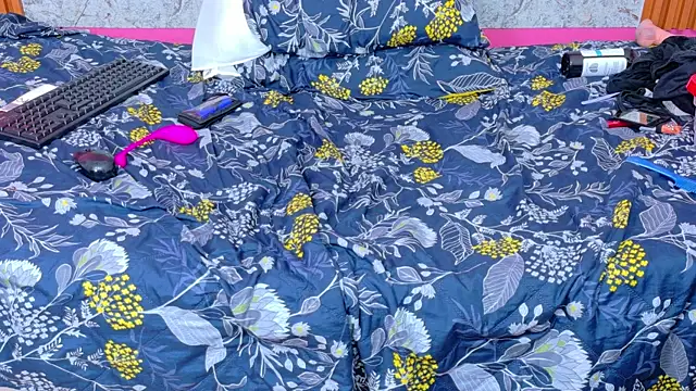 matureahomegirl online show from February 20, 7:10 am