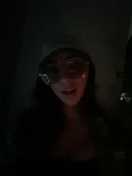 valeriahornier online show from March 14, 2:01 am