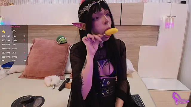 Kaoriabyss  online show from November 24, 9:39 pm