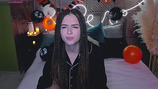  HypeQueen  online show from October 19, 9:39 pm