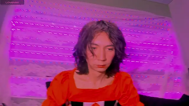 najimi uwu online show from October 27, 9:20 pm