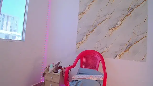 mia chanel104 online show from March 9, 6:00 pm