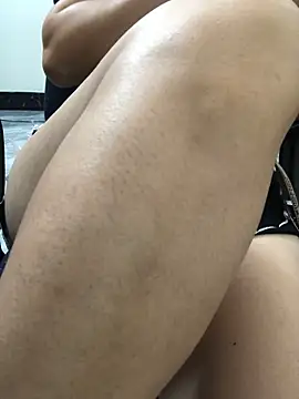 HinayLa online show from March 23, 4:35 pm