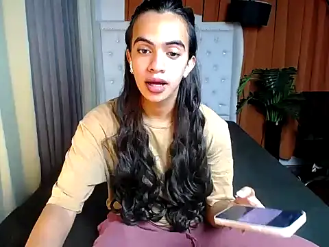 luv trix online show from February 10, 11:35 am