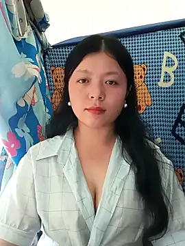 lisa-bae00 online show from April 10, 6:30 am