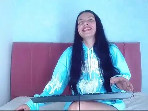 amelia cutee online show from January 8, 8:40 am