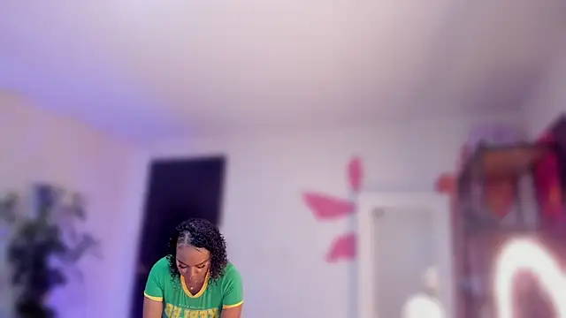 YariRose online show from June 3, 1:56 pm
