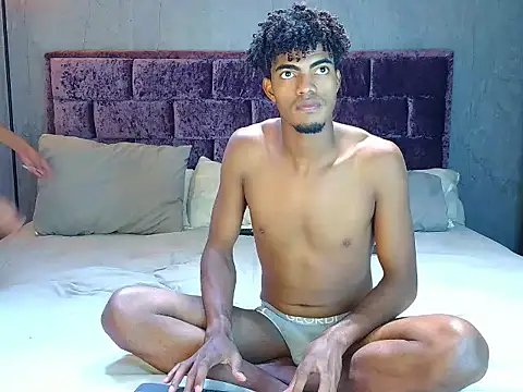 richardd2212 online show from May 16, 9:36 pm