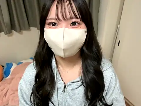 pomu chan online show from November 18, 11:55 am