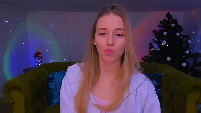 sassy cutie online show from January 10, 1:16 pm