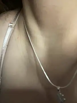 kitty-20x online show from March 29, 1:32 pm