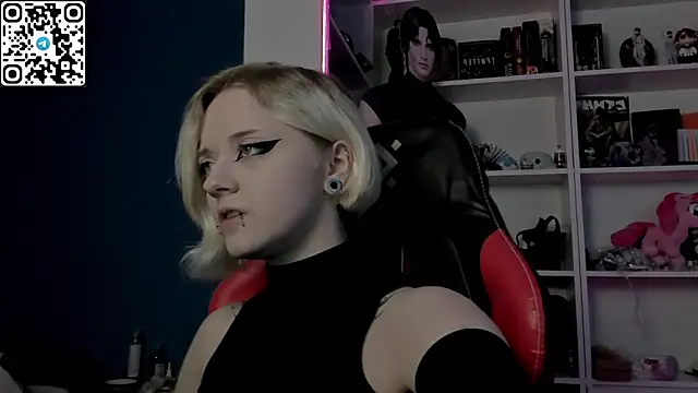 Holy Mistress S online show from February 7, 10:19 am