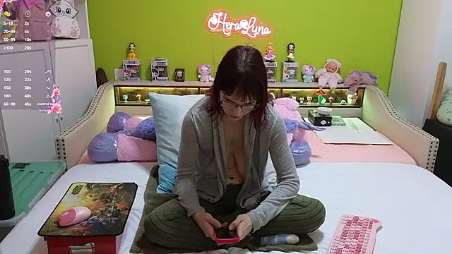  HeraLuna  online show from March 18, 10:04 pm