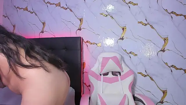 Scarlet DLuce online show from March 30, 9:20 am