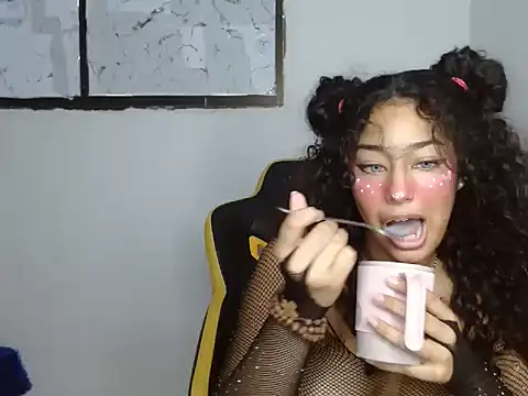 emily stars1 online show from November 30, 10:03 pm