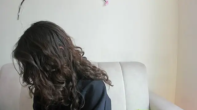 emily jonessxx online show from February 26, 5:45 pm