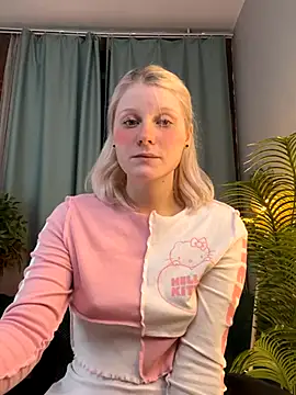 ShineJoan online show from November 14, 9:59 pm