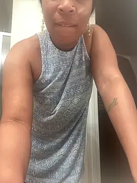 CreammieDelite online show from July 3, 3:45 am