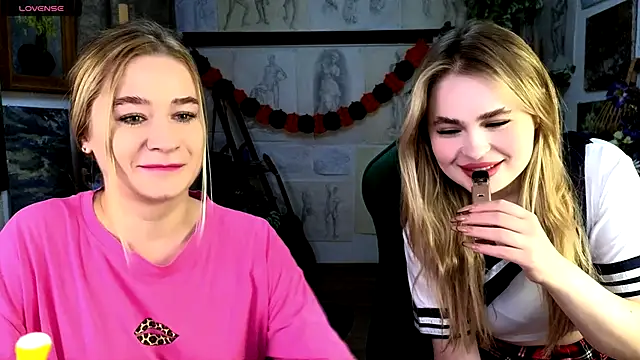 Jessi wxw online show from October 23, 1:06 pm