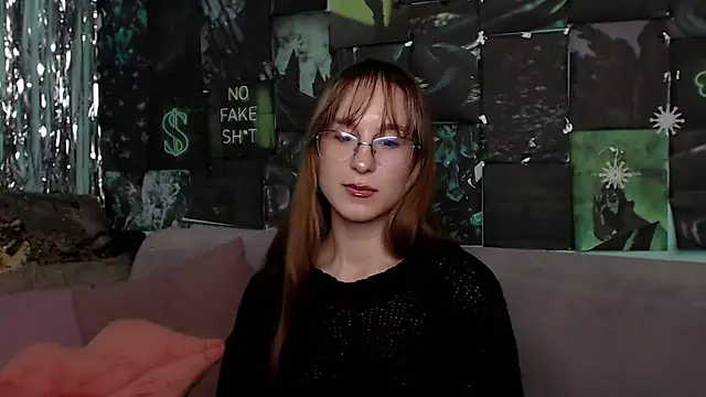 AlishaKellyi online show from October 24, 5:25 am