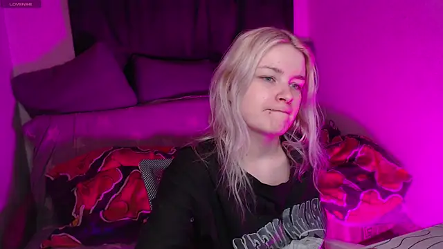 CherryNight6 online show from April 12, 9:17 pm