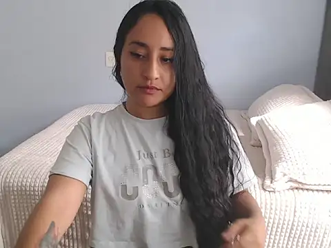 cute8smile online show from January 10, 3:17 pm