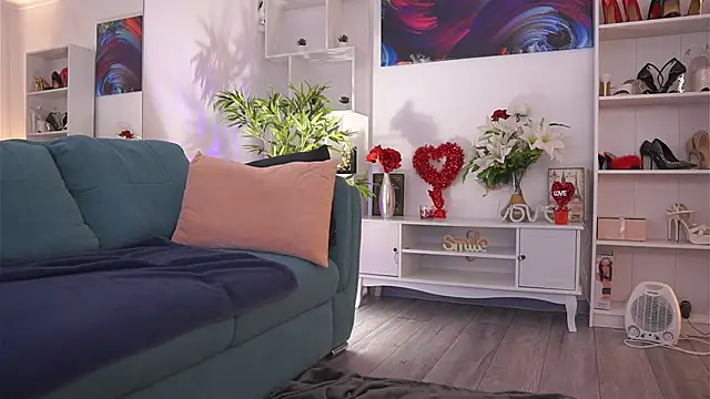 Aisha Bee online show from February 16, 10:48 am