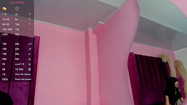 foxyhillx online show from December 18, 8:02 pm