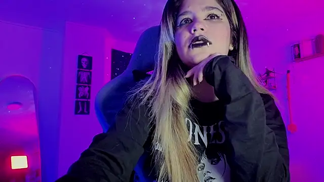 AshGraven online show from February 18, 3:16 am