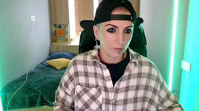 Sweet-n-Strong online show from April 14, 8:14 am