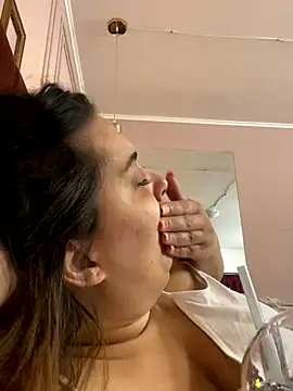 kittykelly online show from November 9, 6:48 pm