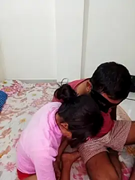 Fucking Naughty Couple online show from January 13, 6:52 am