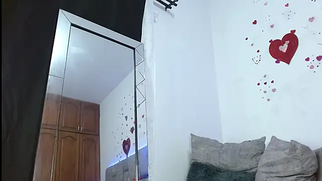 antonella pink2 online show from February 5, 11:57 am